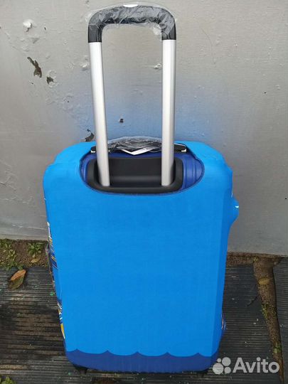 Чемодан новый