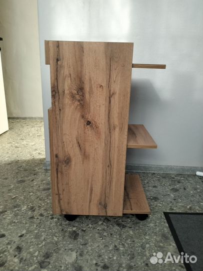 Столик-тележка косметологическая