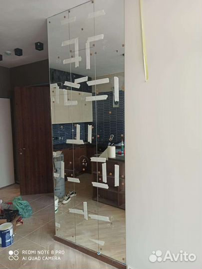 Резка зеркал и стёкл зеркальное пано