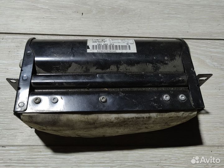 Подушка безопасности пассажира Passat B5