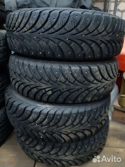 Sava Eskimo Stud 185/70 R14