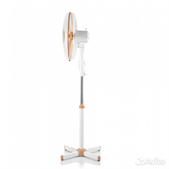 Вентилятор напольный 3х-скоростной, новый