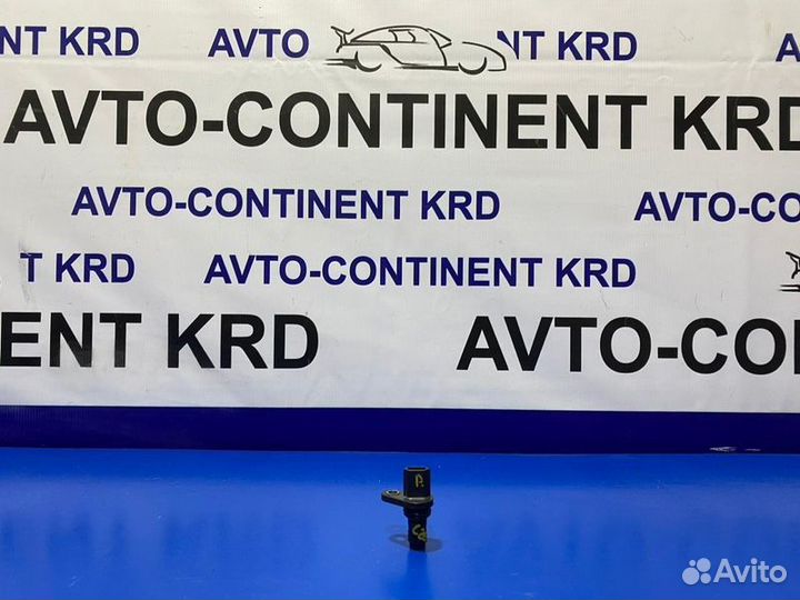 Датчик положения распредвала Nissan Serena C26