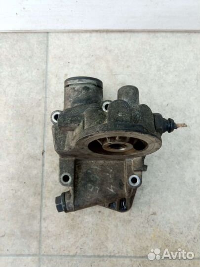 Корпус масляного фильтра Volkswagen Passat B5 06A1