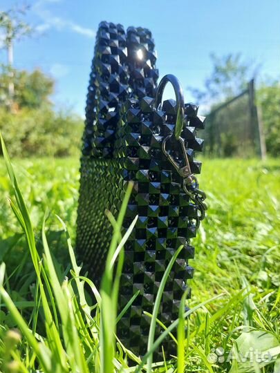 Сумка из акриловых бусин 