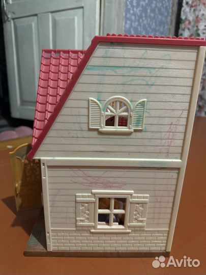Sylvanian families домик с жителями
