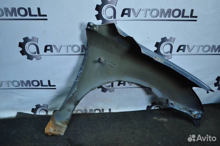 Крыло переднее левое toyota corolla ZZE120