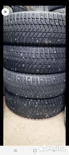 Michelin X-Ice North 3 215/60 R17