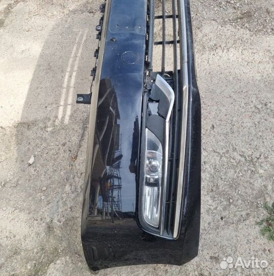 Бампер Volkswagen Passat B7