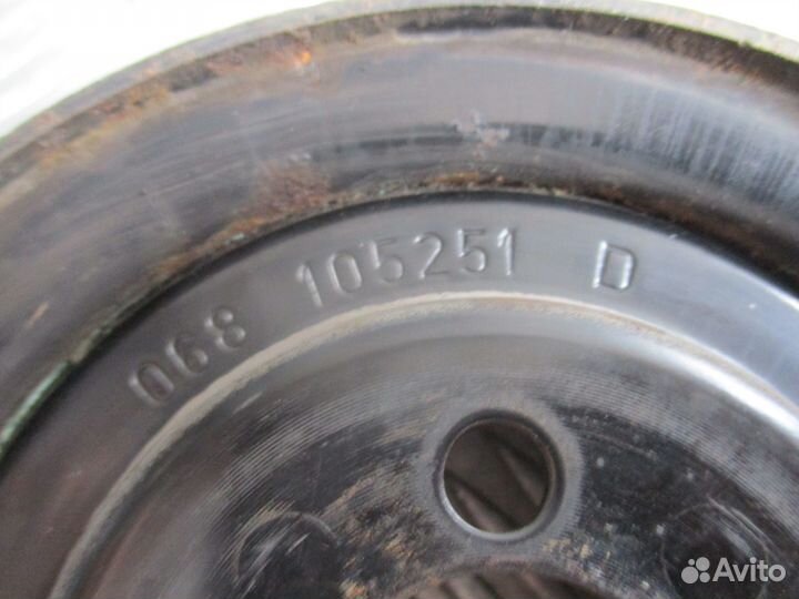 Шкив коленвала Volkswagen Transporter T3