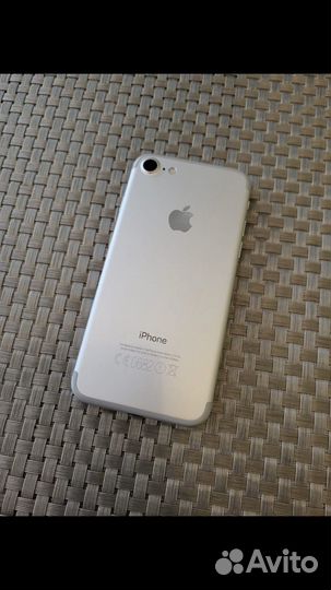 iPhone 7, 32 ГБ