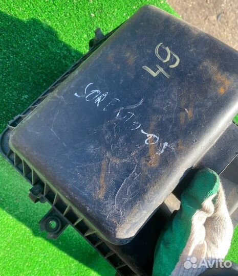 Корпус воздушного фильтра Kia Sorento 2.5 2004