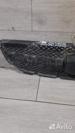 Решетка радиатора Hyundai Getz С 2005 По 2011 Год