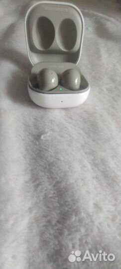 Samsung galaxy buds 2