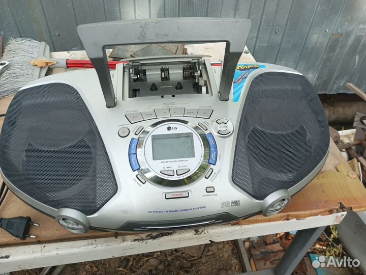 Магнитола LG ретро