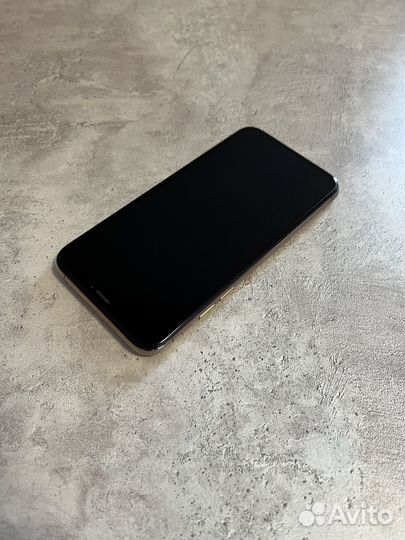 iPhone Xs, 256 ГБ