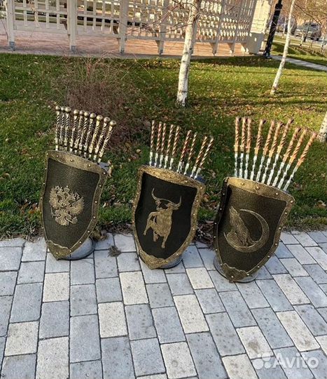 Щит подарочный/ подставка под шампуры