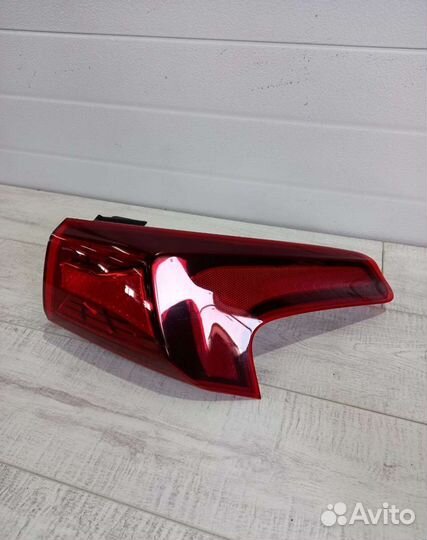 Фонарь задний правый Hyundai Santa Fe 4
