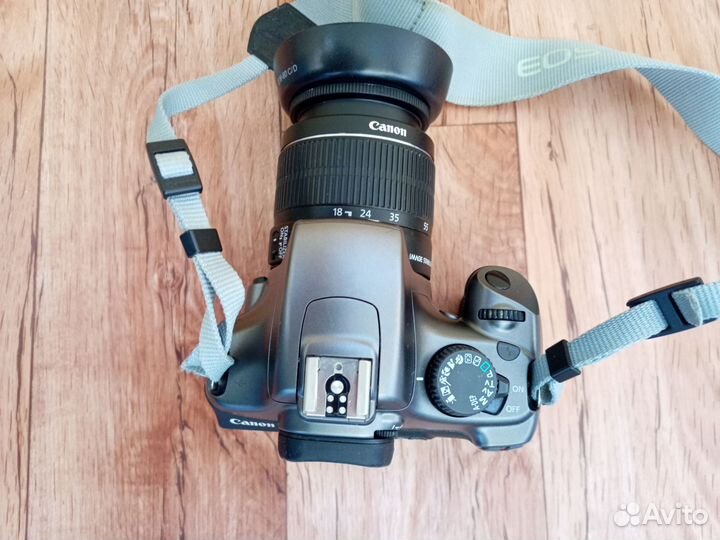 Canon EOS 1100D Kit EF-S 18-55mm f/3.5-5.6 +SD 8gb