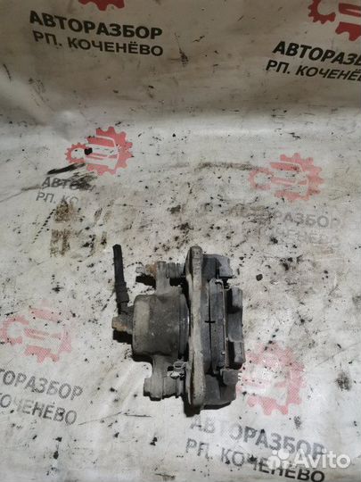 Суппорт тормозной передний правый Nissan Pulsar