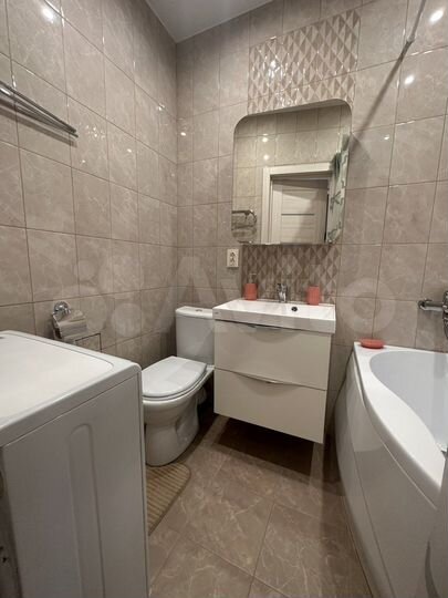 1-к. квартира, 38 м², 9/16 эт.