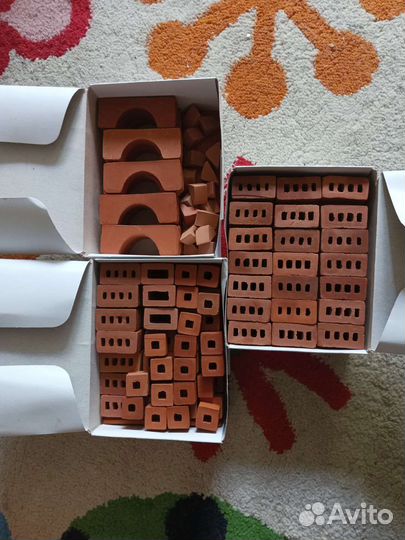 Конструктор из кирпичиков