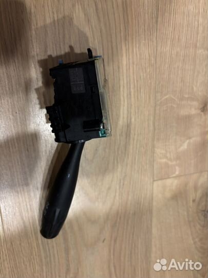 Переключатель поворотников Toyota Corolla 120