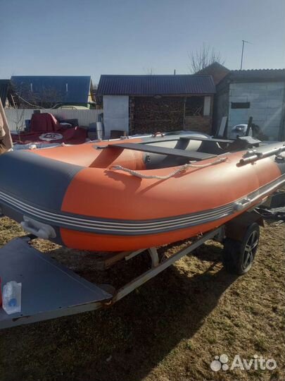 Продаю лодку пвх гладиатор380 с мотором микатсу 9