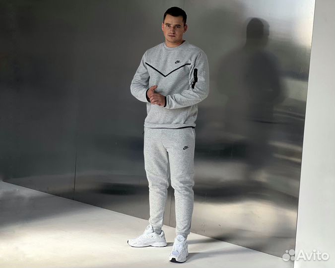 Спортивный костюм Nike Tech Fleece