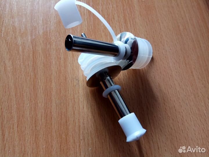 Гейзер, дозатор на бутылку, инвентарь для бара