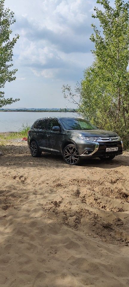 Mitsubishi Outlander: фото владельца