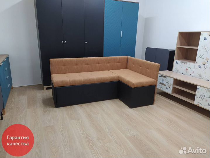 Кухонный диван со спальным местом