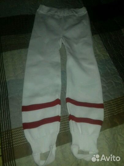 Гамаши хоккейные новые красные и белые р. 128