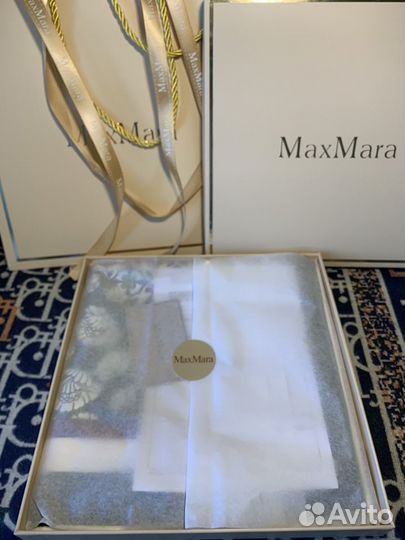 Max Mara Шёлковый платок в брендовой упаковке