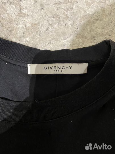 Футболка Givenchy