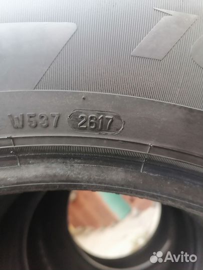 Pirelli Ice Zero 215/65 R17 103