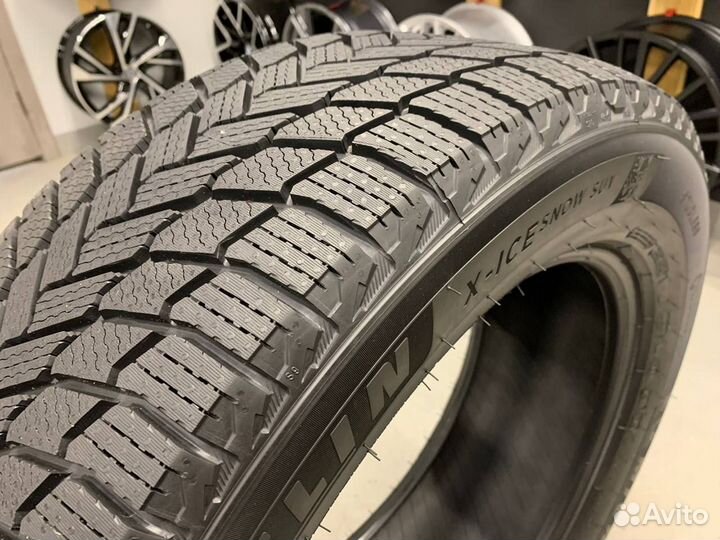 Michelin X-Ice Snow SUV 255/55 R19 111T