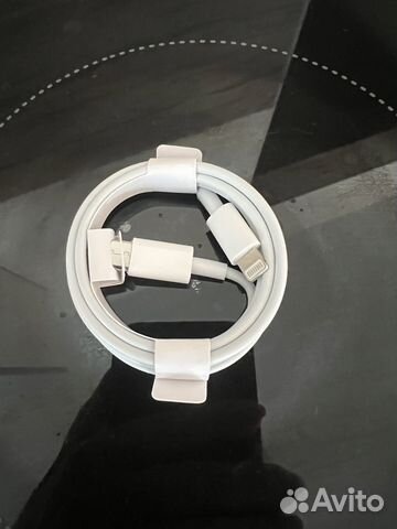 Зарядный шнур на iPhone type c lightning