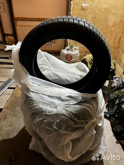 ChaoYang ZuperSnow Z-507 215/55 R18