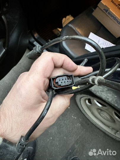 Датчик уровня кузова mercedes