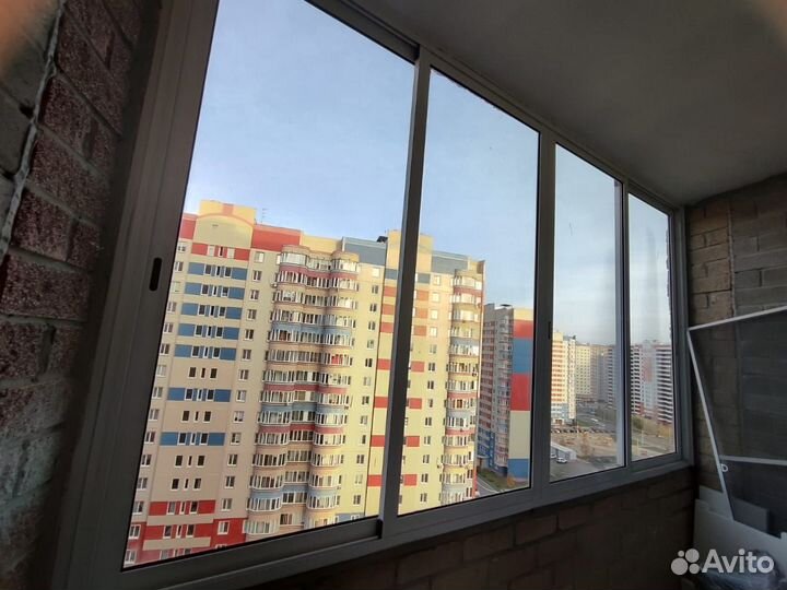 Продам балконное окно