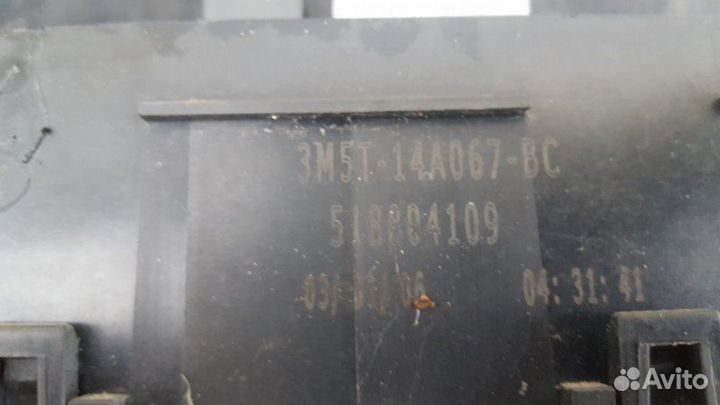 Блок предохранителей Ford Focus 2 хэтчбек 1 2006