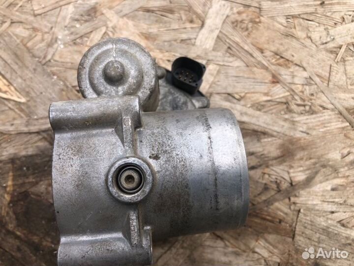 Дроссельная заслонка Volkswagen Polo 2003