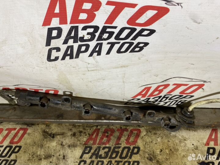 Топливная рампа (рейка ) Daewoo Nexia без форсуно