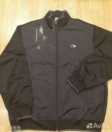 Спортивный костюм