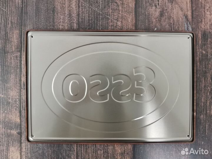 Декор на стену табличка с тиснением Esso