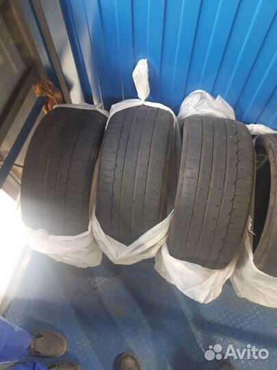 Pirelli P Zero 255/35 R20 94Y