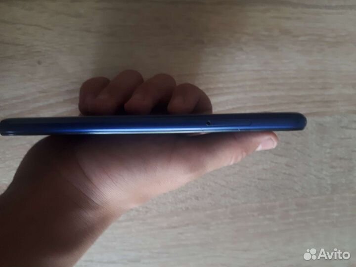Телефон Huawei y5 lite