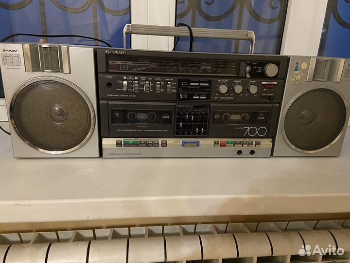 Кассетный магнитофон Sharp GF-700