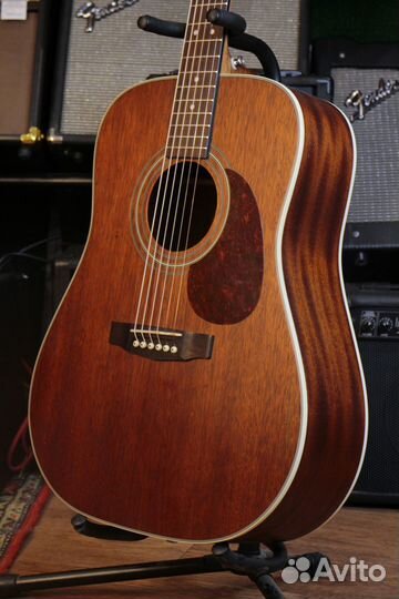 Акустические и классические гитары Cort